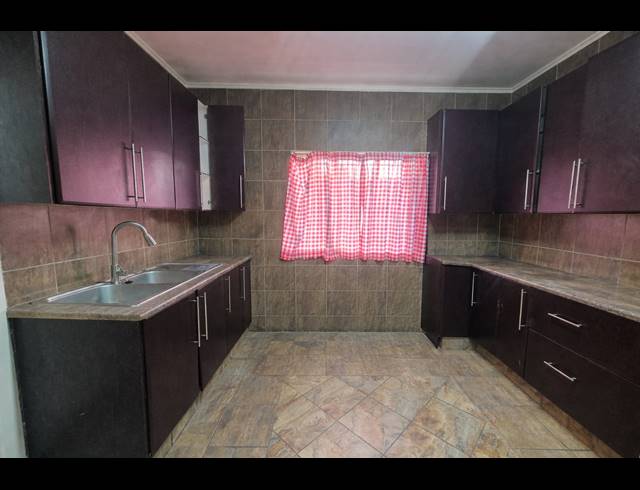 3 BEDROOM FREESTANDING RENTED IN DALVIEW